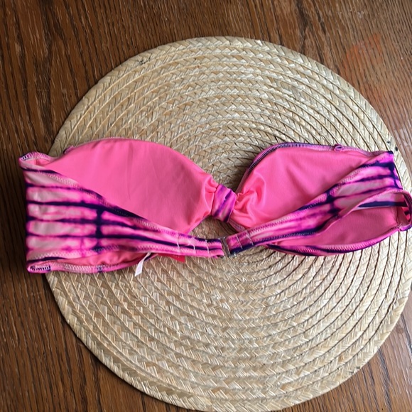 Victoria’s Secret Bandeau Bikini Top Size Medium - Picture 5 of 12